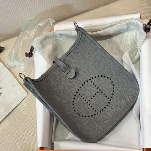 エヴリン tpm 定価
