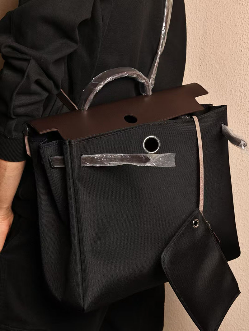 エルメス エールバッグ 39 エベンヌ/黒 ブラック トワルミリタリー/ヴァッシュハンター シルバー金具 2519477 エルメス メンズバッグ 人気 - 画像 (8)