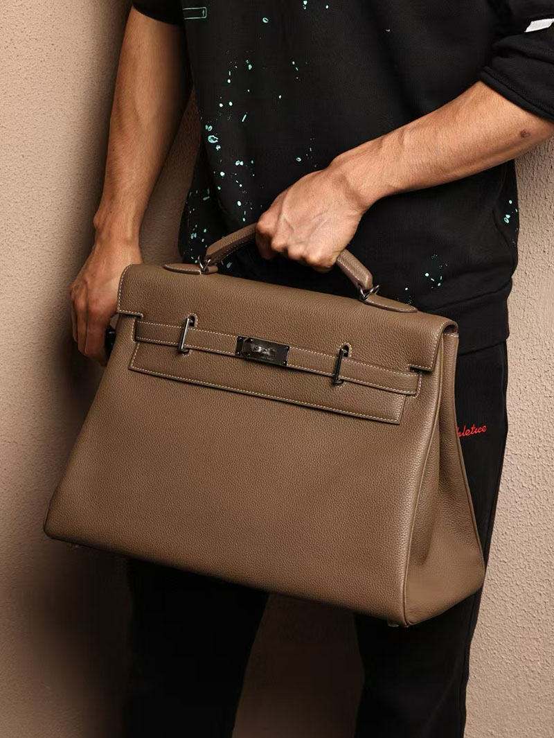 HERMES ケリー 42cm 内縫い エトゥープ トゴ シルバー金具 2519479 エルメス メンズバッグ 人気 - 画像 (7)