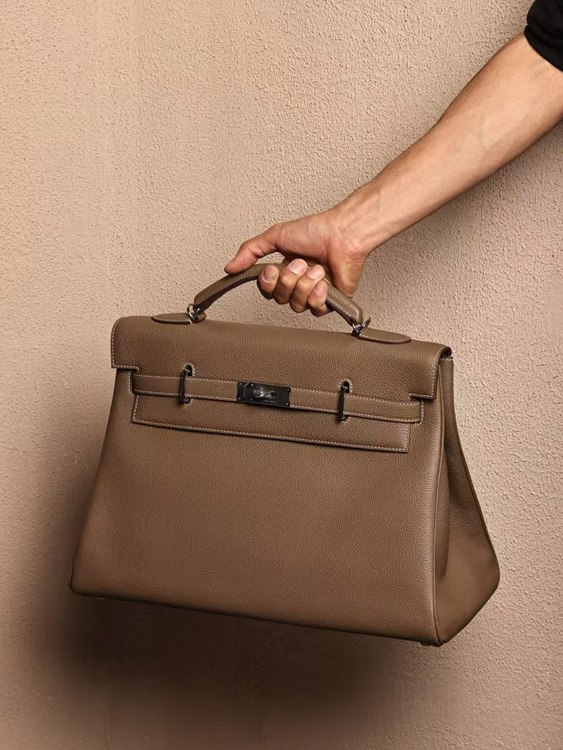 HERMES ケリー 42cm 内縫い エトゥープ トゴ シルバー金具 2519479 エルメス メンズバッグ 人気 - 画像 (5)