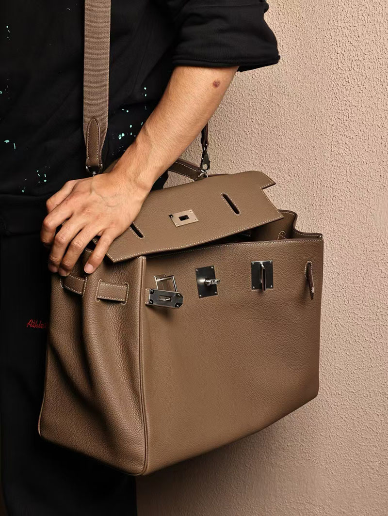 HERMES ケリー 42cm 内縫い エトゥープ トゴ シルバー金具 2519479 エルメス メンズバッグ 人気 - 画像 (2)