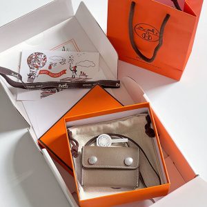 エルメス ナップ トゥー ゴー 定価