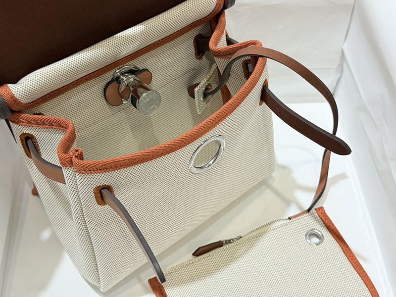 エルメス エールバッグジップ ミニ トレンチ トワルアッシュ シルバー金具 2519497 エルメス エールバッグ ミニ - 画像 (8)