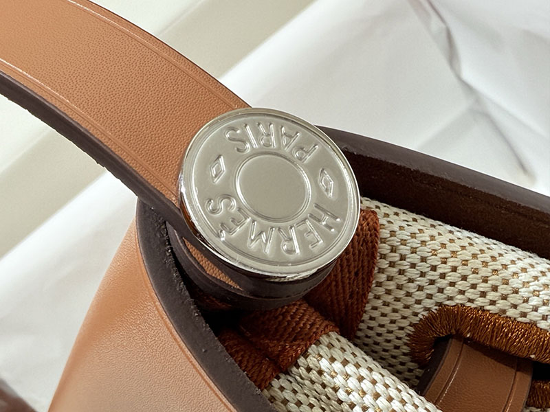 エルメス エールバッグジップ ミニ トレンチ トワルアッシュ シルバー金具 2519497 エルメス エールバッグ ミニ - 画像 (7)