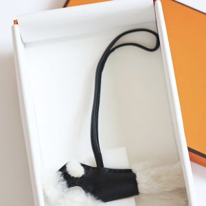 バディチャーム 定価