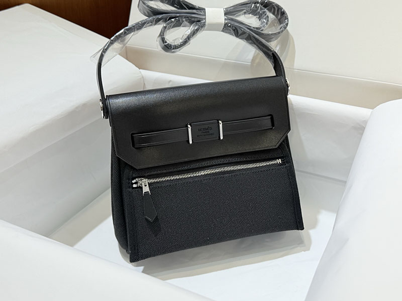 エルメス エールバッグジップ ミニ 黒 ブラック トワルアッシュ シルバー金具 2519498 エルメス エールバッグ ミニ - 画像 (7)