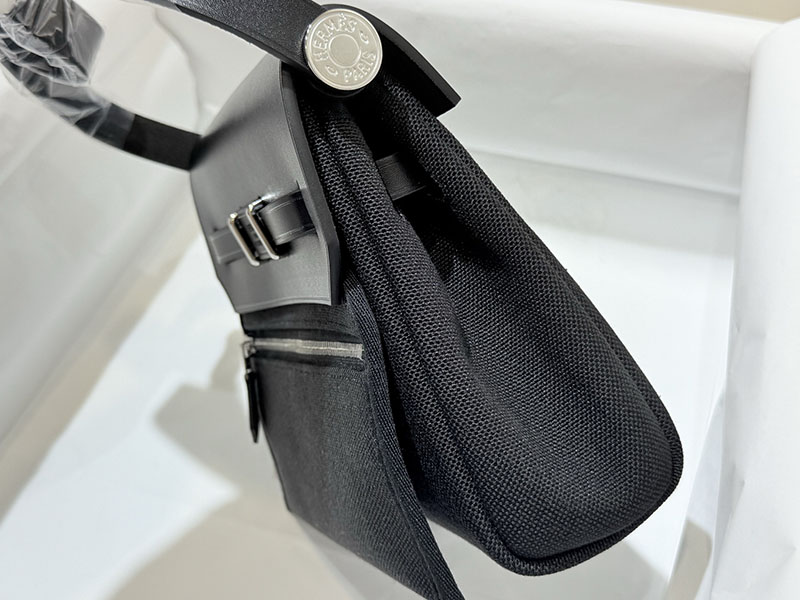 エルメス エールバッグジップ ミニ 黒 ブラック トワルアッシュ シルバー金具 2519498 エルメス エールバッグ ミニ - 画像 (2)