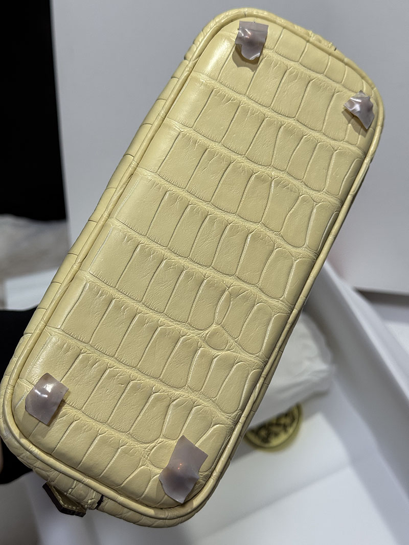エルメス HERMES ボリード1923 20 ミニ ヴァニラ クロコダイル アリゲーターマット ゴールド金具 2519512 ボリードミニ クロコ - 画像 (4)