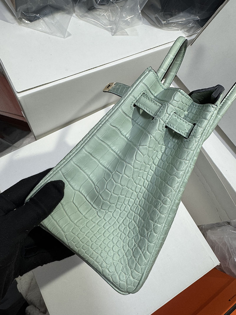 エルメス バッグクロコ エルメス バーキン25 ミント クロコダイル アリゲーターマット ゴールド金具 2519521 - 画像 (5)