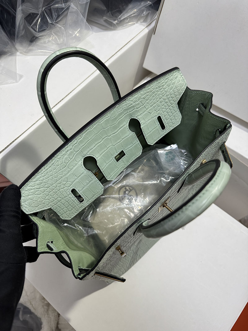 エルメス バッグクロコ エルメス バーキン25 ミント クロコダイル アリゲーターマット ゴールド金具 2519521 - 画像 (3)