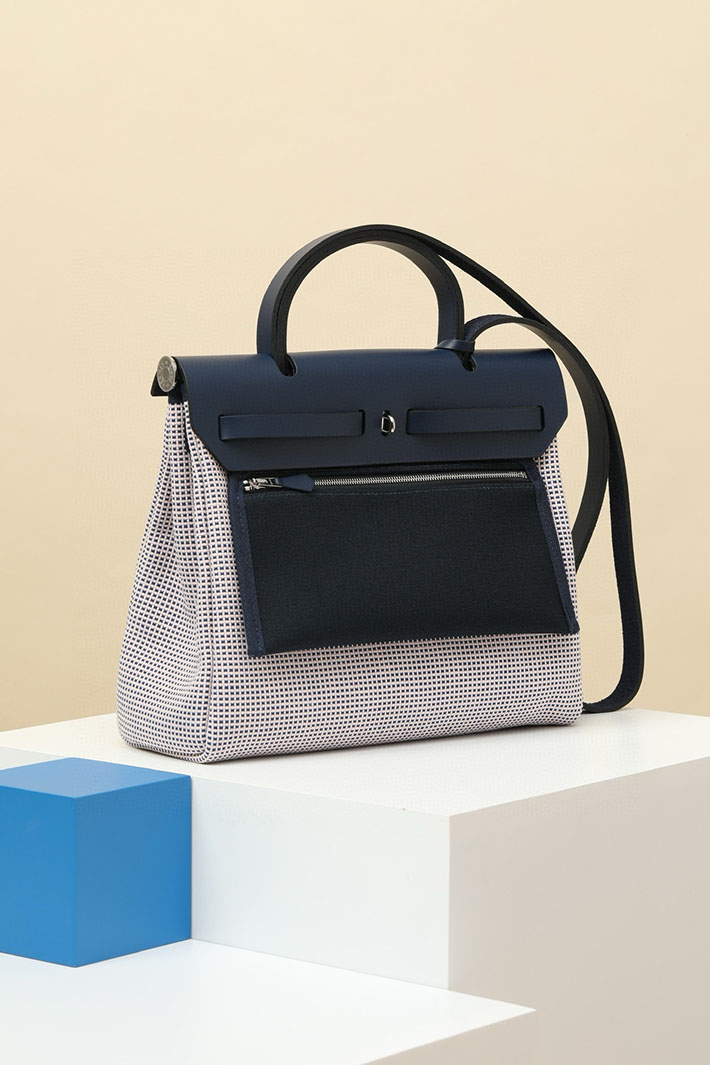 エルメス エールバッグジップ 31 PM ブルーサフィール トワルアッシュ シルバー金具 2518532 エールバッグジップ 定価 - 画像 (8)
