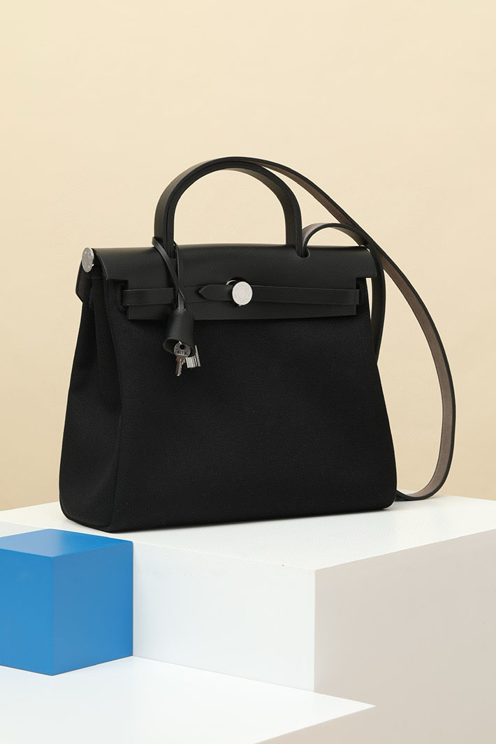 エルメス エールバッグジップ 31 PM 黒 ブラック トワルアッシュ シルバー金具 2518535 エールバッグジップ31 定価 - 画像 (9)
