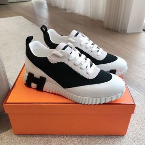 エルメス デイ スニーカー