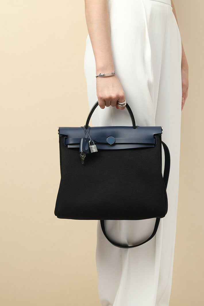 エルメス エールバッグジップ 31 PM 黒 ブラック/ブルーサフィール トワルアッシュ シルバー金具 2518545 エルメス エールバッグジップ31 - 画像 (3)