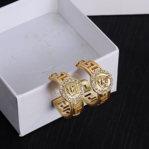 ヴェルサーチ ピアス レディース