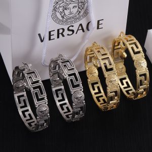 ヴェルサーチ フープピアス