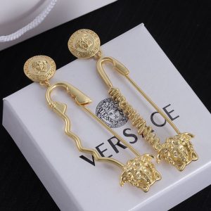 もらって 嬉しいピアス ブランド