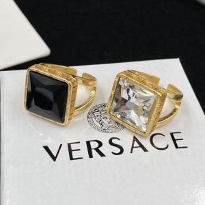 ファッションリング 人気 ブランド