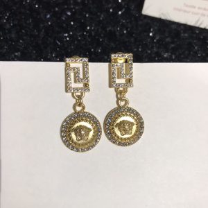 ヴェルサーチ ピアス ヒョンジン