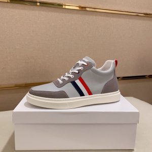 スニーカー 人気ブランド