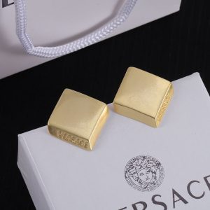 もらって 嬉しいピアス ブランド