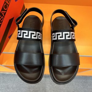 メンズサンダル オシャレ