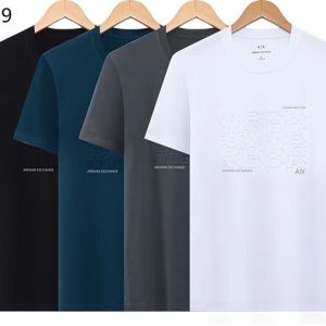 アルマーニ tシャツ ダサい