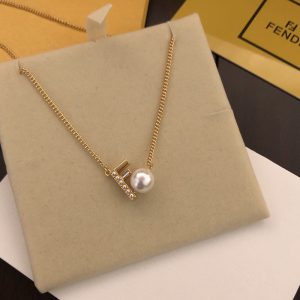 ネックレス ブランド 20代