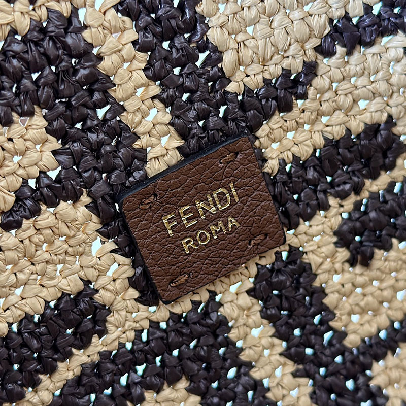 フェンディ 人気バッグ FENDI ロール スモール ブラウンFFラフィア クロシェ スリム クラッチ付きトートバッグ 8BH424AS3BF1PII - 画像 (4)