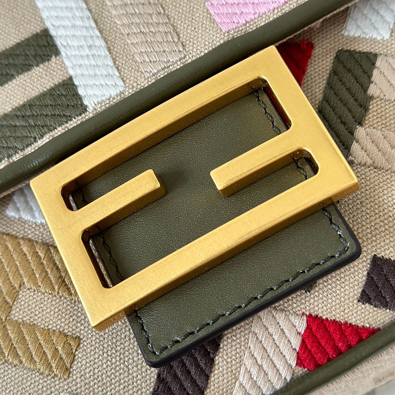 フェンディ 人気バッグ FENDI バゲット マルチカラーキャンバス バッグ FF刺繍 8BR600ANH4F1Q6O - 画像 (3)