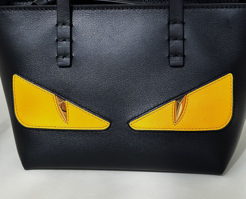 フェンディ 人気バッグ FENDI ロール ミニ ニューイヤー コレクション ブラックレザー ミニバッグ 8BS096ATXUF1QIO - 画像 (7)