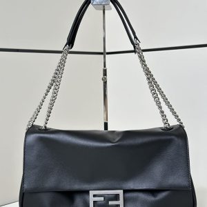フェンディ バッグ 人気