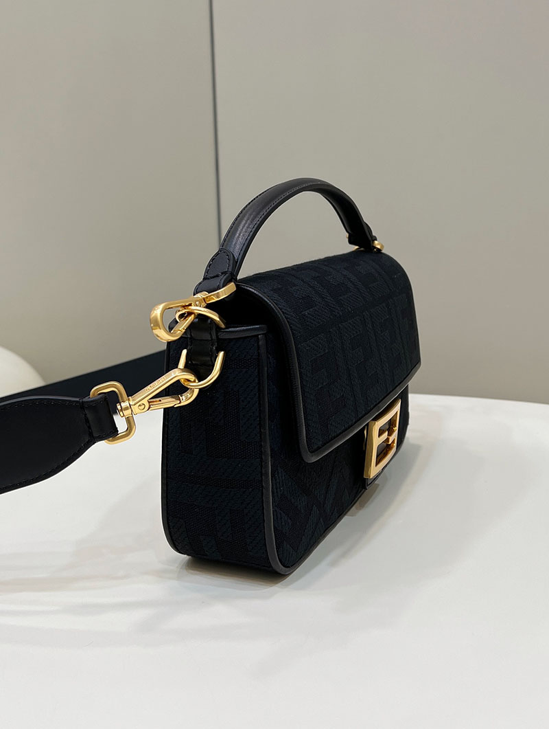 フェンディ 人気バッグ FENDI バゲット ブラックFFキャンバス バッグ 8BR600AMCDF1CFJ - 画像 (8)