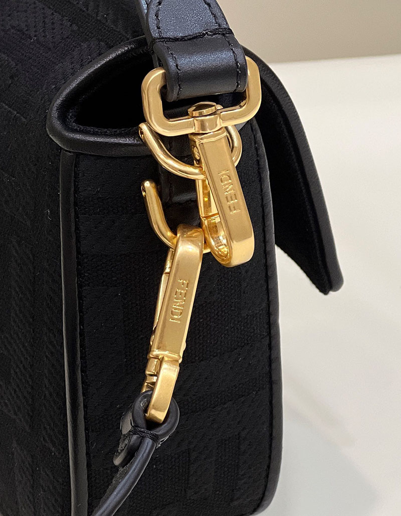 フェンディ 人気バッグ FENDI バゲット ブラックFFキャンバス バッグ 8BR600AMCDF1CFJ - 画像 (6)