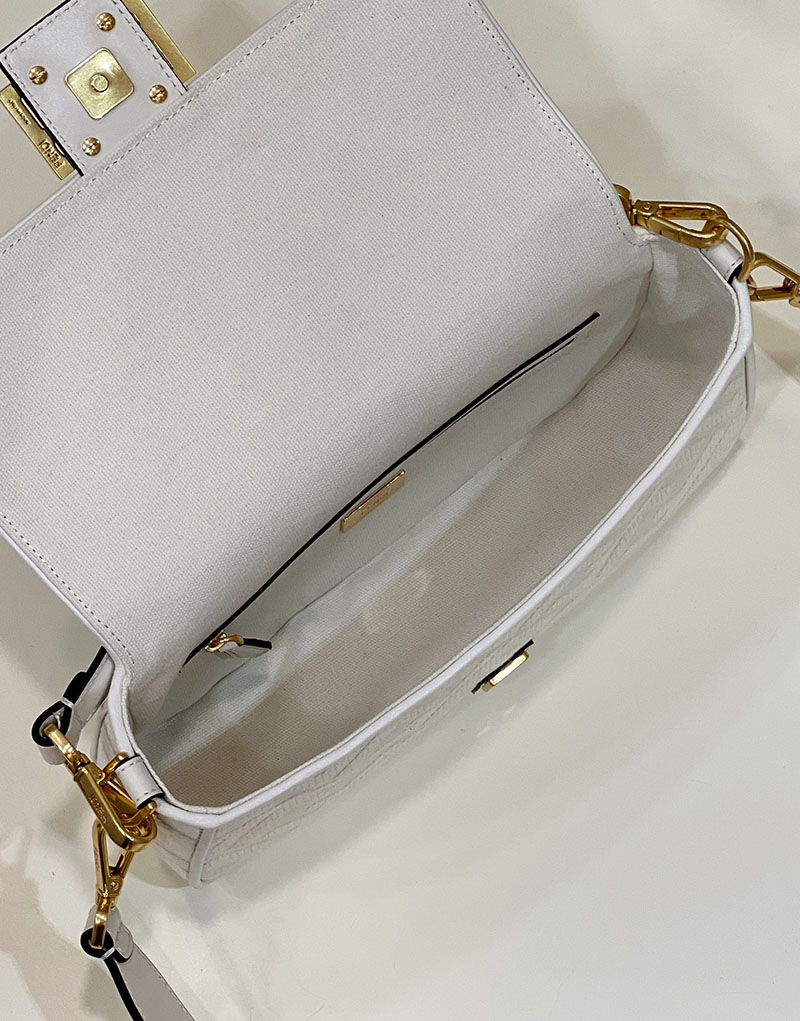 フェンディ 人気バッグ FENDI バゲット ホワイトFFキャンバス バッグ 8BR600AMCDF1CFK - 画像 (2)