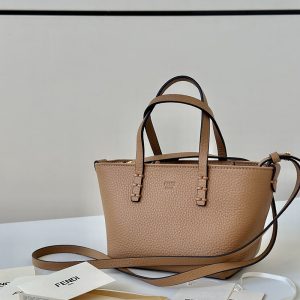 フェンディ トートバッグ 新作