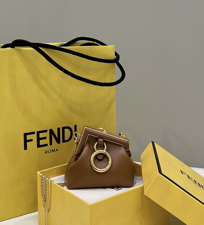フェンディ 人気バッグ FENDI Nano Fendi First Charm レディース ナノファーストチャーム ブラウン 7AS051ABVEF0NYJ - 画像 (9)