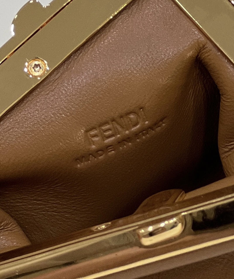 フェンディ 人気バッグ FENDI Nano Fendi First Charm レディース ナノファーストチャーム ブラウン 7AS051ABVEF0NYJ - 画像 (4)