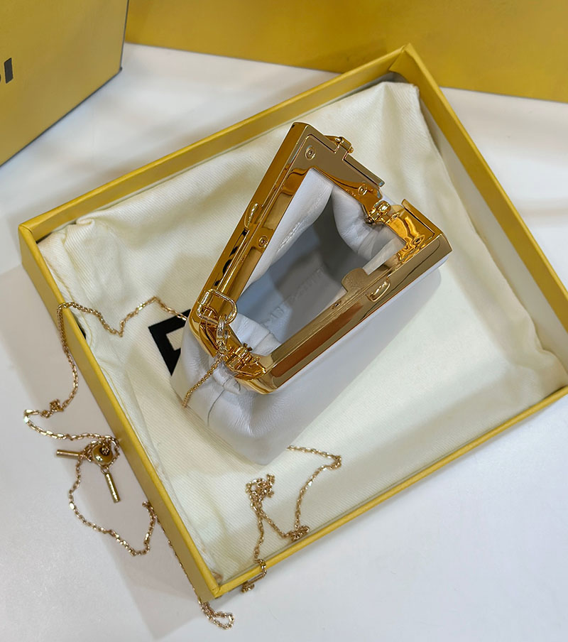 フェンディ 人気バッグ FENDI 肩掛け 斜め掛け ポシェット ファースト スモール 2WAY ショルダーバッグ 2520112 フェンディ ファースト スモール - 画像 (2)