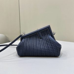 フェンディ ファースト サイズ