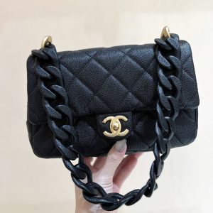シャネル ミニフラップバッグ 定価