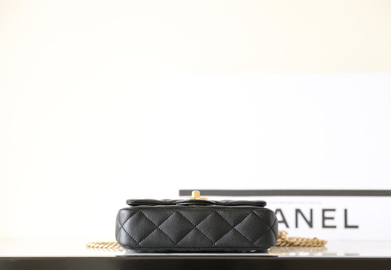 シャネル 新作バッグ H品 CHANEL フラップバッグ ハート型ボールチェーン AS3829 黒 (ブラック) 2520146 シャネル トップハンドル フラップ バッグ - 画像 (4)
