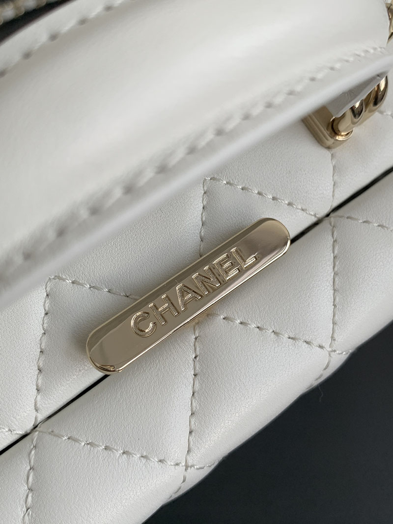 シャネル 新作バッグ H品 CHANEL 24K トップハンドル ボックスバッグ スモール AS5167 B18186 10601 ホワイト - 画像 (6)