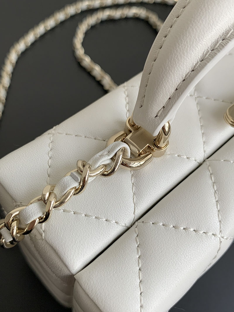 シャネル 新作バッグ H品 CHANEL 24K トップハンドル ボックスバッグ スモール AS5167 B18186 10601 ホワイト - 画像 (5)
