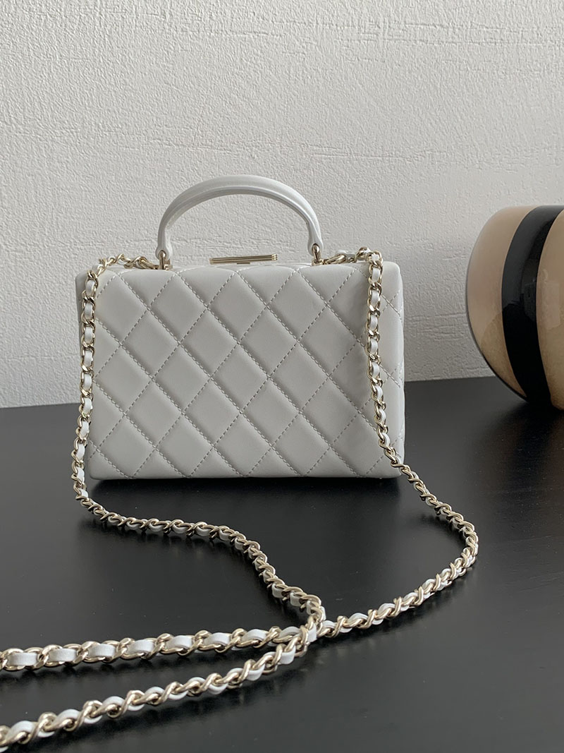 シャネル 新作バッグ H品 CHANEL 24K トップハンドル ボックスバッグ スモール AS5167 B18186 10601 ホワイト - 画像 (2)