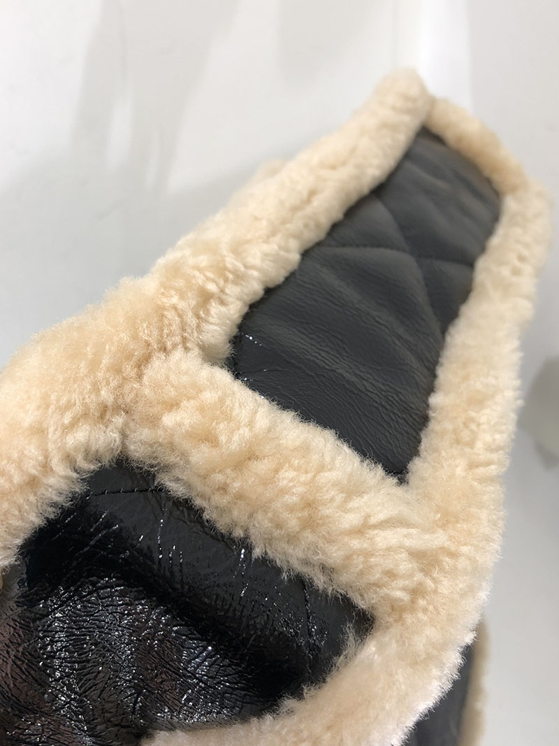 シャネル 新作バッグ H品 CHANEL チェーンショルダーバッグ 19 マキシ フラップ ココマーク ツイード 2520183 シャネル チェーンクラッチ 定価 - 画像 (5)