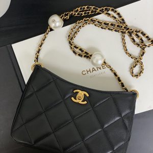 シャネル ホーボーバッグ 定価