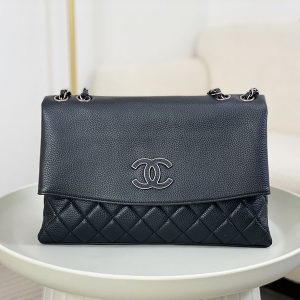 シャネル バッグ 安いやつ