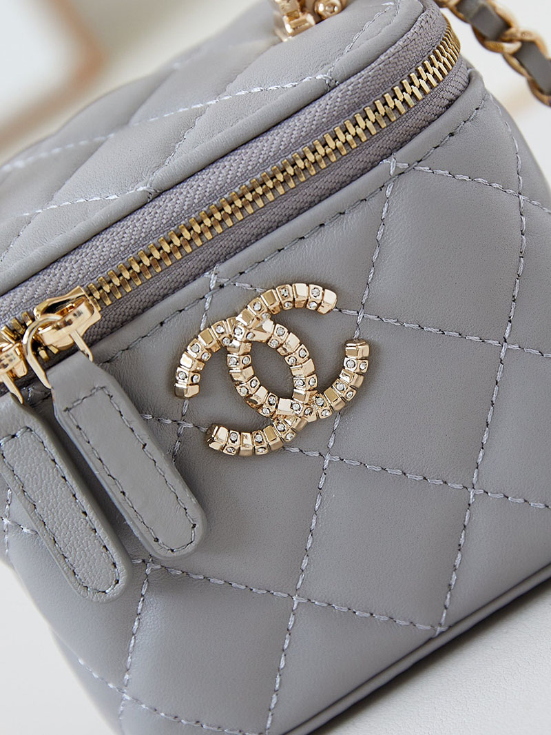 シャネル 新作バッグ 超N品 CHANEL ココマーク マトラッセ ラムスキン バニティバッグ AP4205 グレー 2520205 シャネル 化粧ポーチ 公式 - 画像 (9)