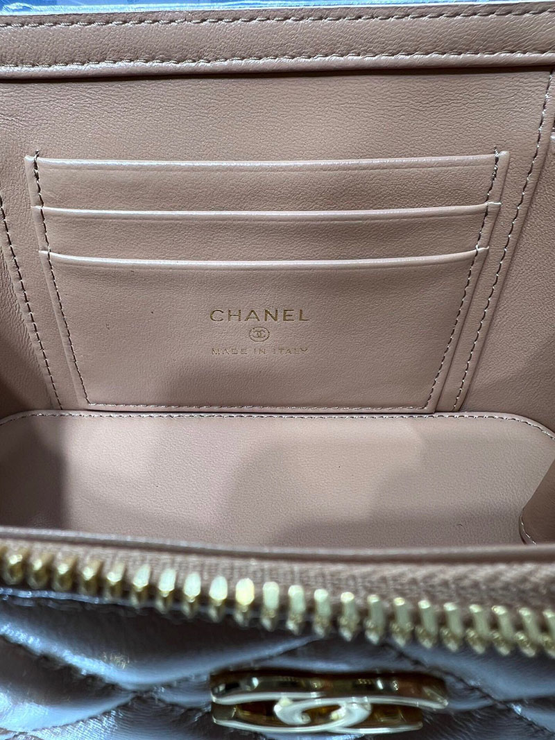 シャネル 新作バッグ 超N品 CHANEL 24B CC ハンドル バニティケース ラムスキン モカベージュ AP4168 B17675 NZG77 - 画像 (2)